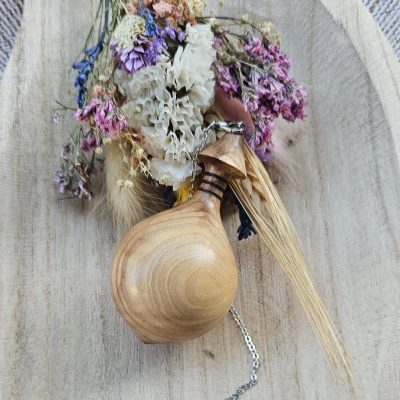Pendule goutte d'eau en bois d'olivier