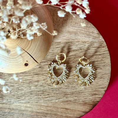 Boucles d'oreilles avec zircons